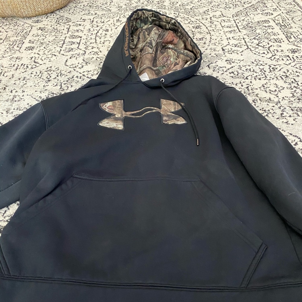 Camo Under Armour size medium